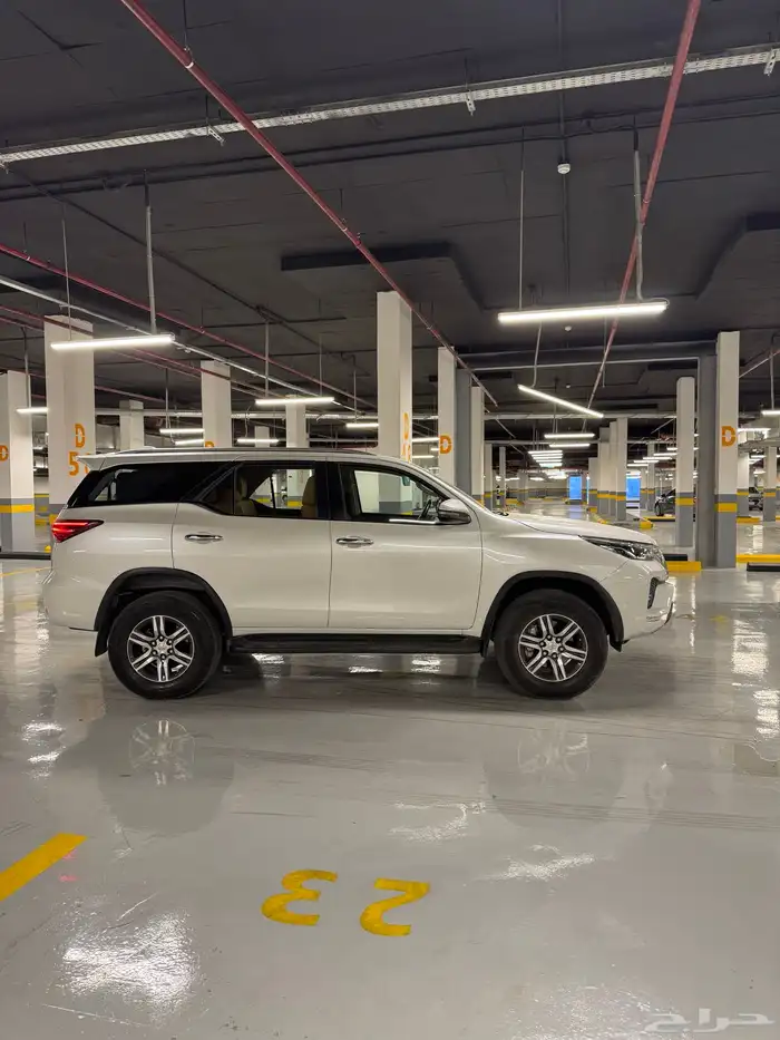 فورتشنر 2023 تم البيع تم البيع 3