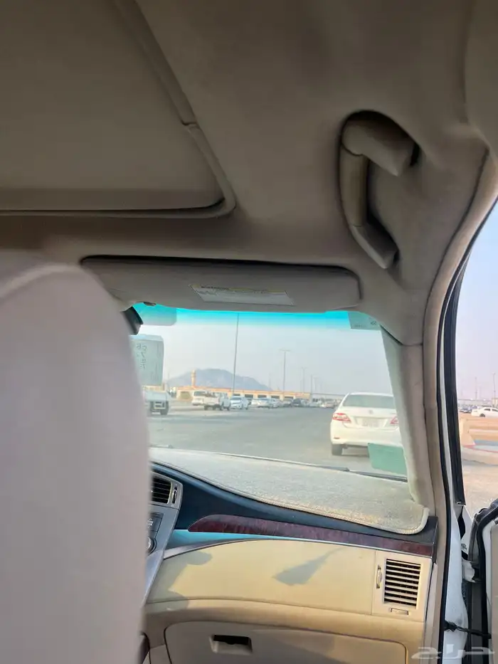 تويوتا افالون 2012 ابيض لؤلؤي 1