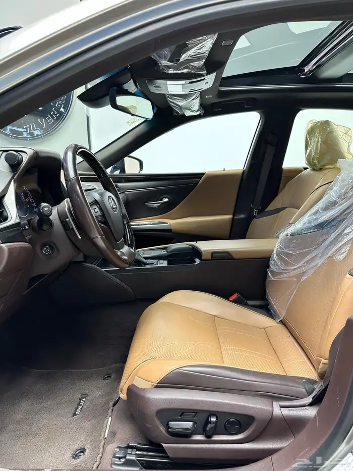 لكزس ES 250 فل كامل 2021 4