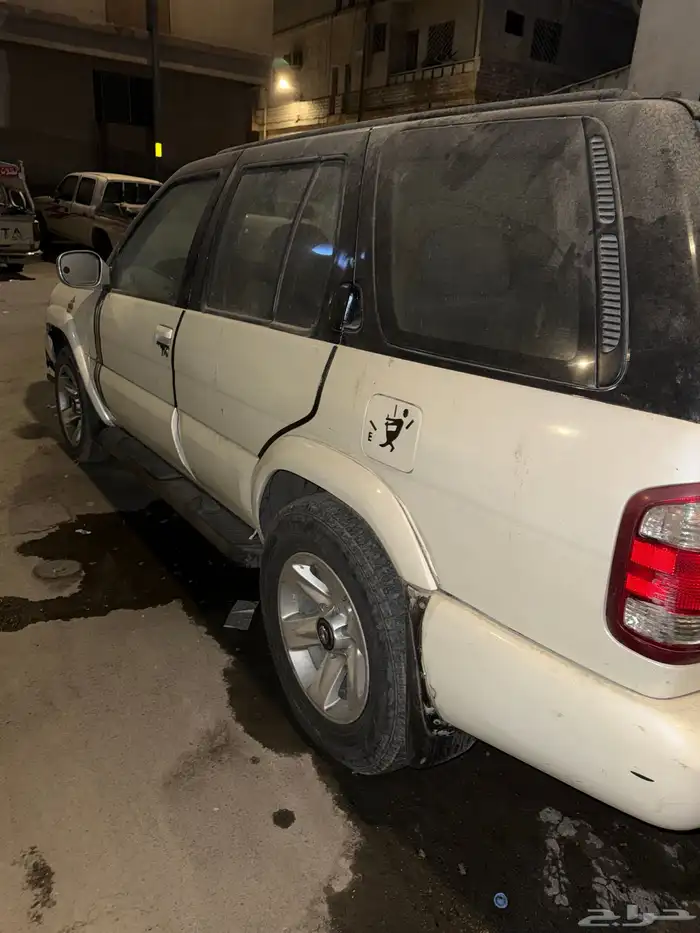 نيسان بافندر 4