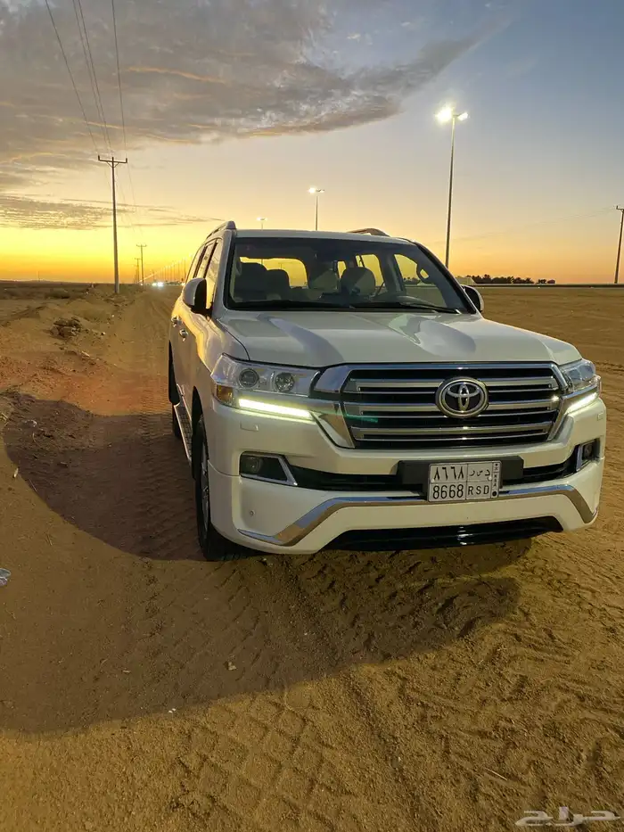 لاندكروزر 2018 5