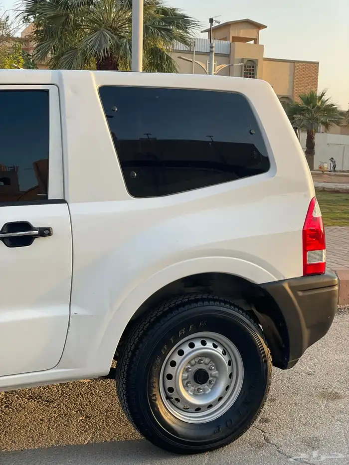 لاندكروزر 12