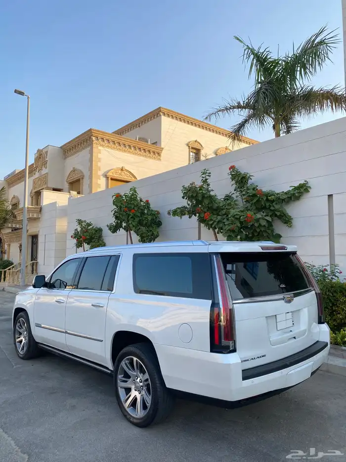 كاديلاك اسكاليد 2016 بحاله الوكاله 6