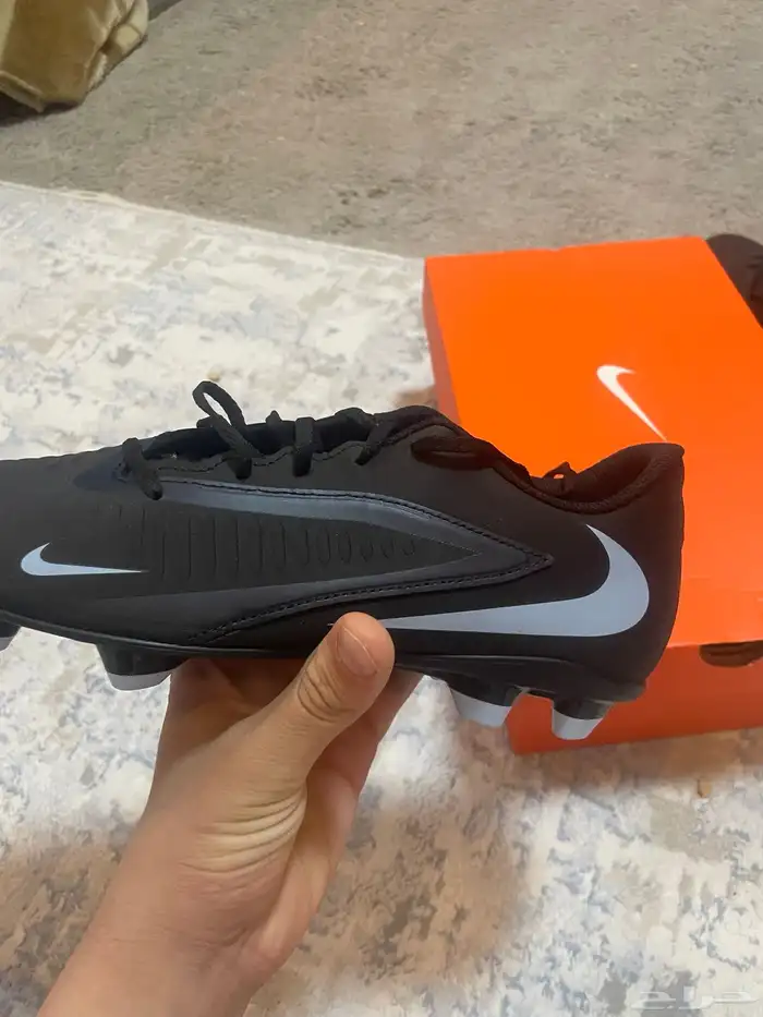 جزمة نايك فانتوم مقاس 43جديدة توني مستلمها سبب البيع 2