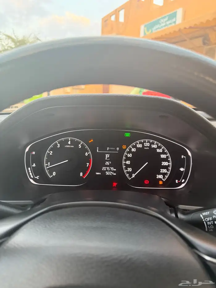 للبيع هوندا اكورد 2018 15