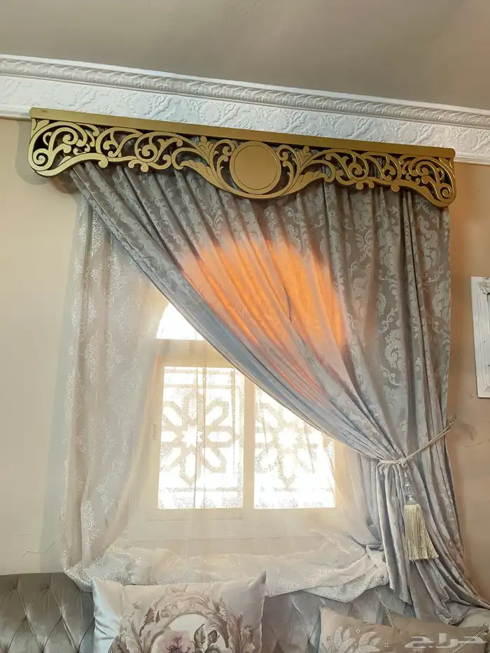 كنب مستعمل مع ستاره بطاولات مع مكيف ونجفه 8