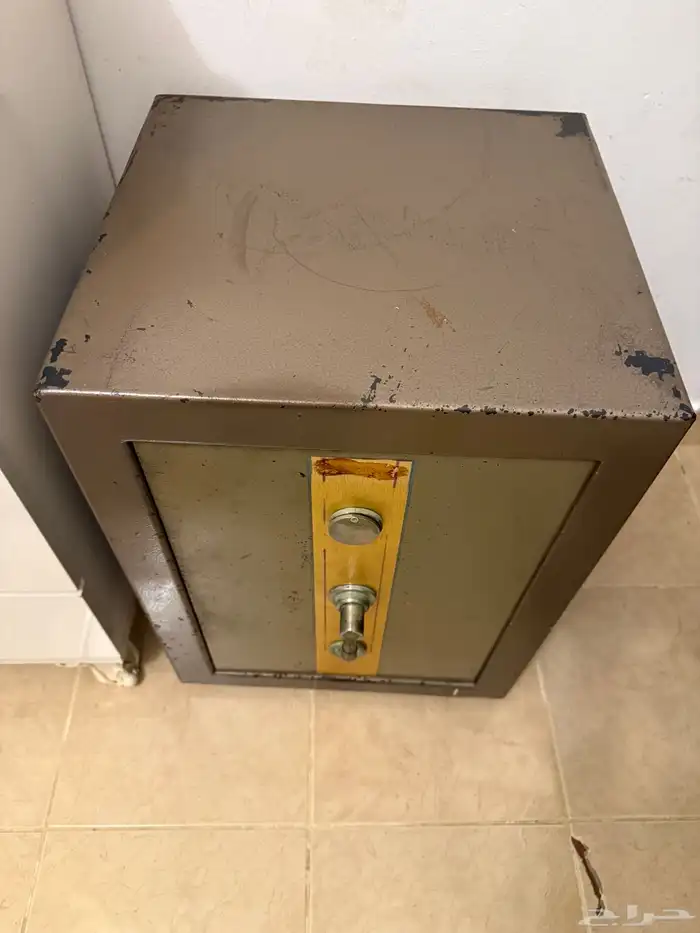 خزنة للبيع 1