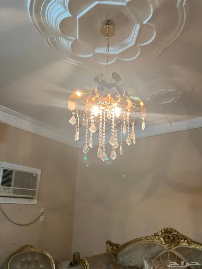 كنب مستعمل مع ستاره بطاولات مع مكيف ونجفه 6