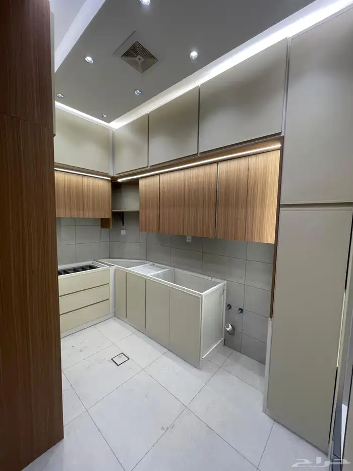 مطابخ المنيوم وساج يوجد صيانة و تكملة 80