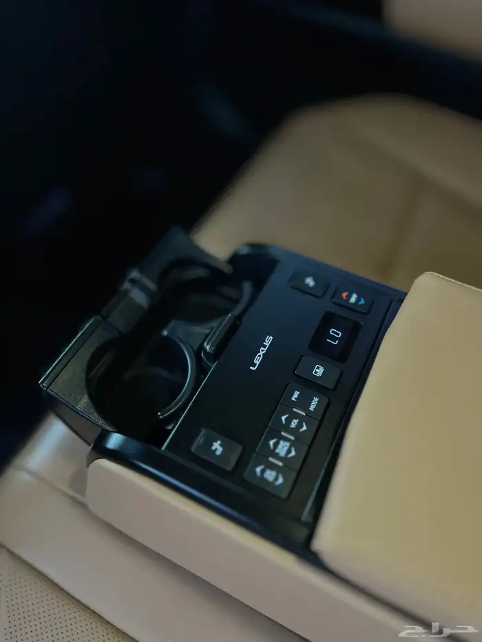 لكزس ES300h بدي وكاله مالك اول فل كامل 42