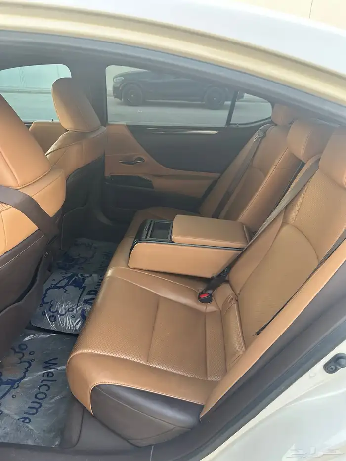 لكزس Es250 عبد الطيف جميل 2021 17