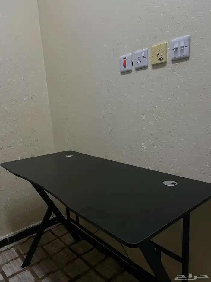 طاولة قيمنق 0