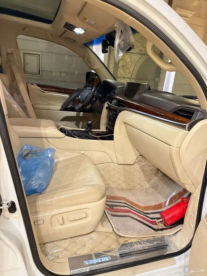 لكزس 2021 بريمي 6