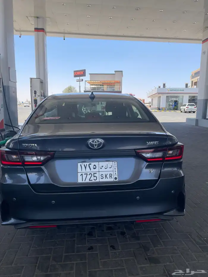 يارس موديل 2024 ماشيه 88 الف السياره نظيفه على الشرط 4