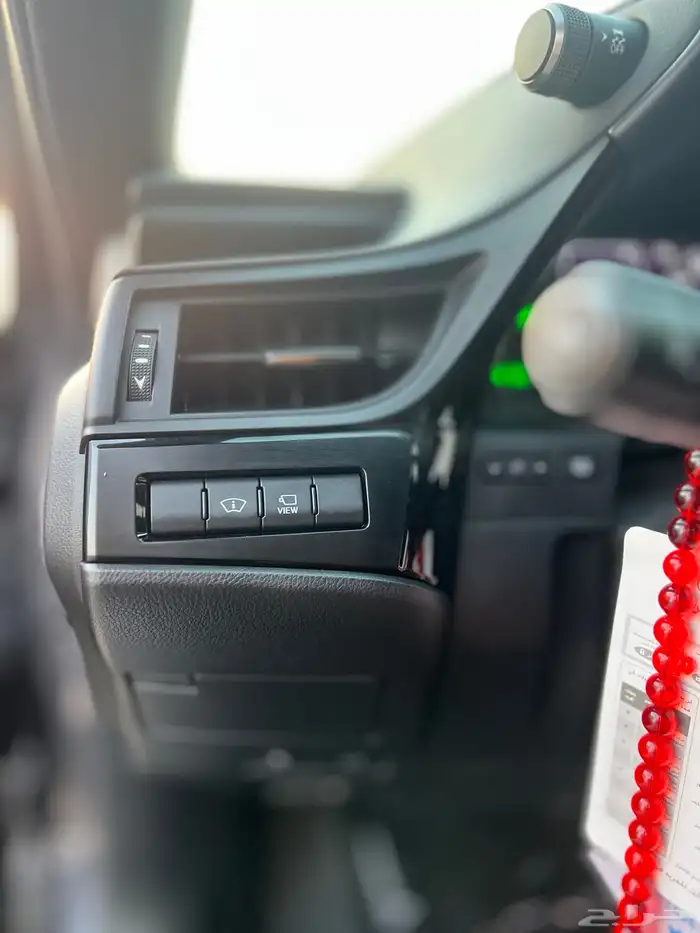 لكزس ES300h بدي وكاله مالك اول فل كامل 24