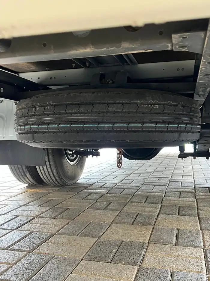 للبيع باص نيسان سيفيليان موديل 2010 ممشي قليل 7