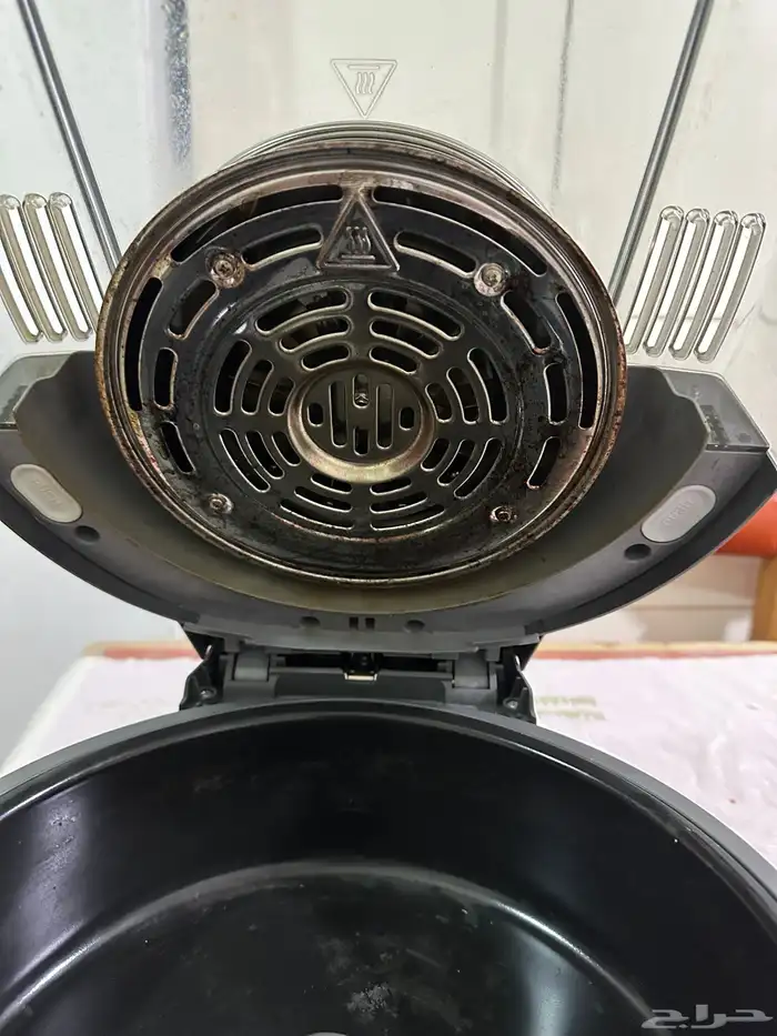 ثلاجة سيارة تروبيكال 9 لتر وقلاية هوائية ديلونجي 7