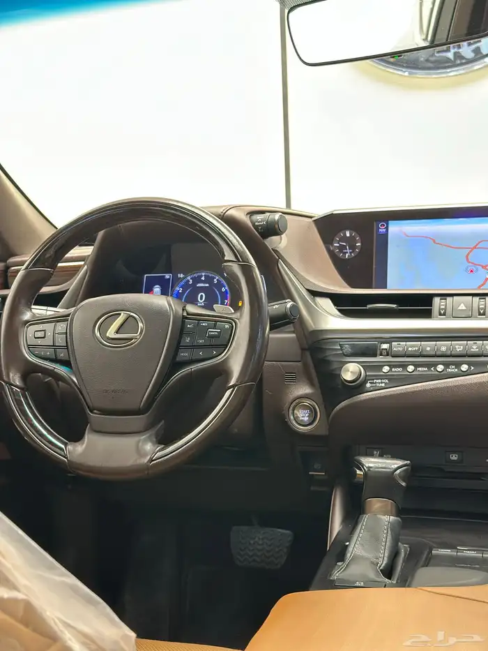 لكزس ES 250 فل كامل 2021 8