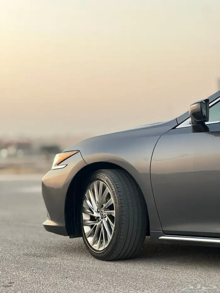 لكزس ES300h بدي وكاله مالك اول فل كامل 4