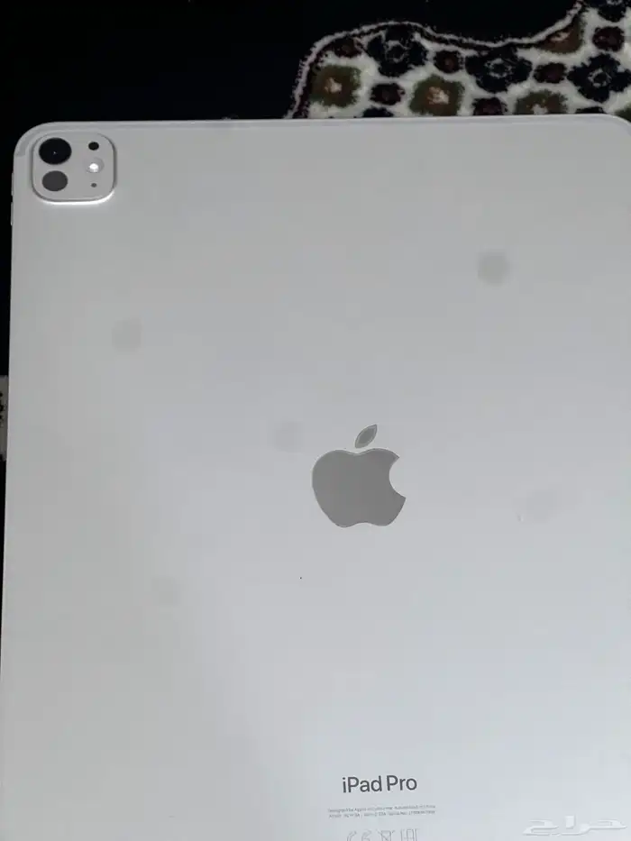 ايباد برو 13 M4 مع لوحة مفاتيح سحرية استخدام 3 شهور فقط 6