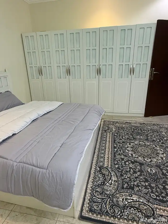 للإيجار ملحق شقة مفروشة حي الحمدانية غرفتين وصالة 0