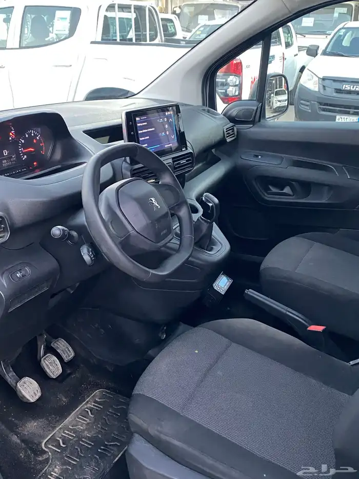 بيجو بارتنر ثلاجة شاص طويل  عداد قليل جدا 3