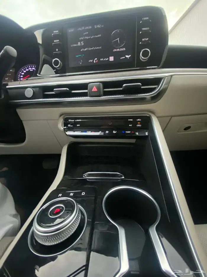 كيا K5 مخزن 2023 هايبرد فل كامل وكاله7 الاف كيلو ققط 19