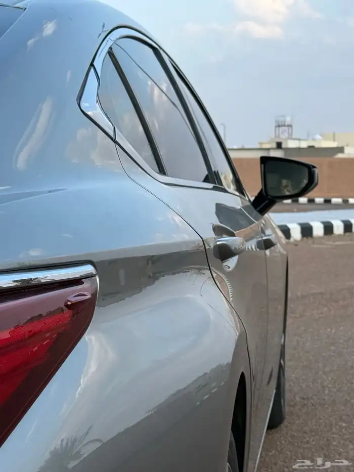 للبيع لكزس 2021 29