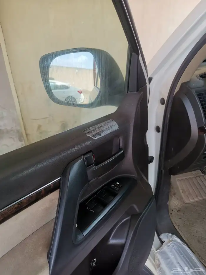 لاندكروزر GXR2011ممشى 300 8