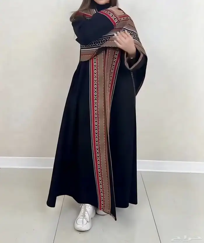 عباية نسائي شتوي مطرزه بالنقش التراثي القديم 0