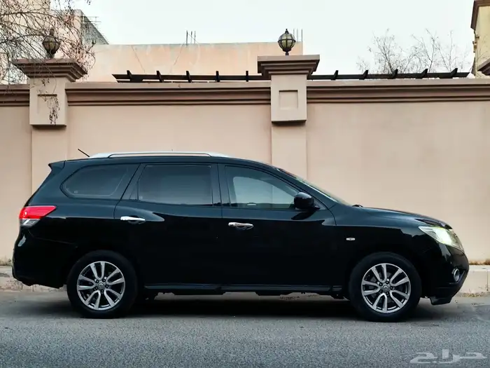 للبيع نيسان بثفايندر 2016 نظيفة بالاحساء 38