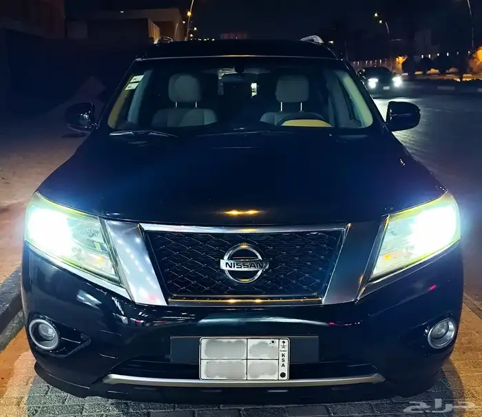 للبيع نيسان بثفايندر 2016 نظيفة بالاحساء 15