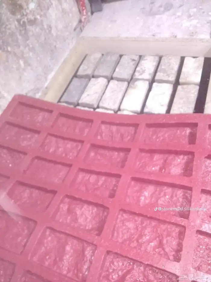 تصنيع قوالب سلكون ربل ديكورات ولحجر 15