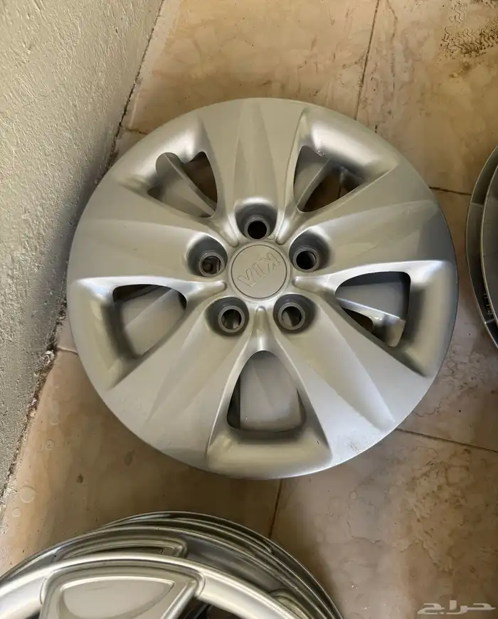 طيس مستعمل تويوتا وكيا اصلي 4