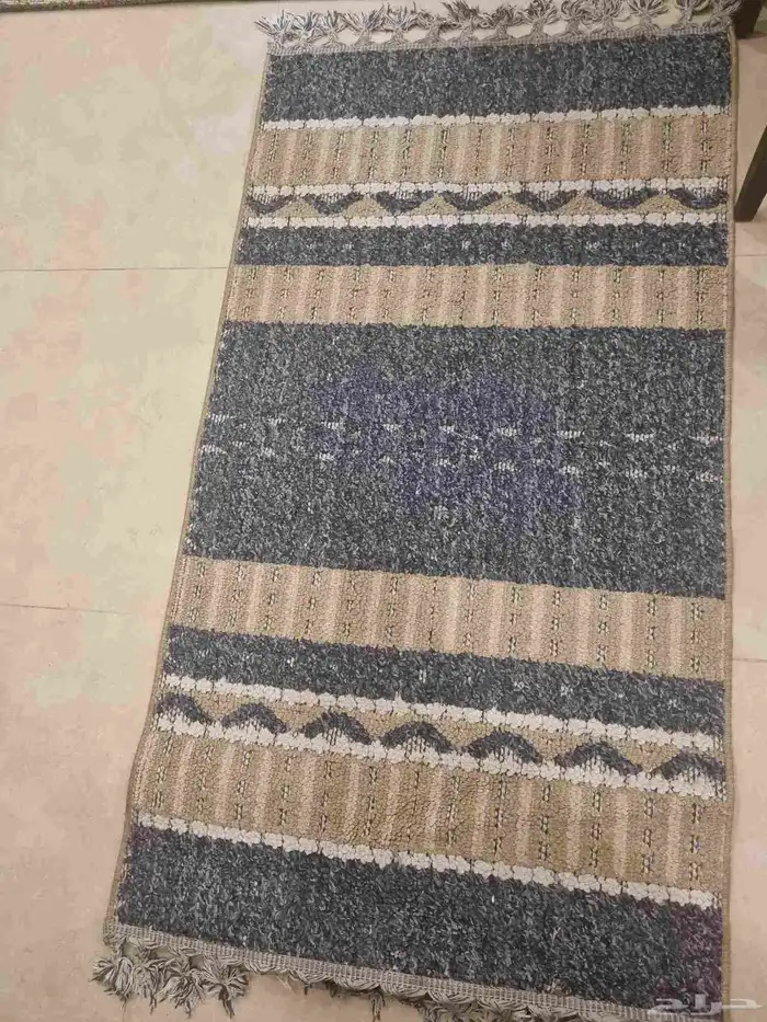 سجادتين بحاله ممتازه 1