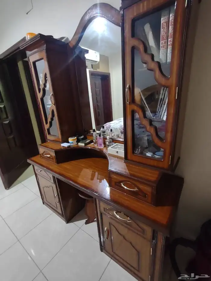 اغراض بيت كراسي دولاب تسريحة مكيف سبيلت 1