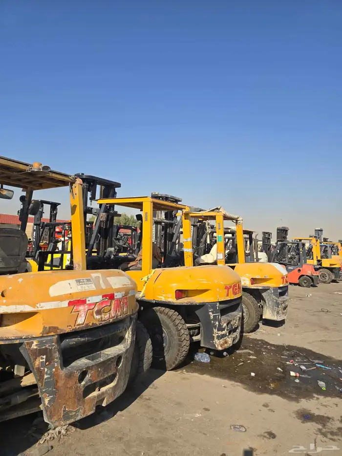 للايجار رافعة فوركلفت رافعة شوكية سكين للايجار يومي شهري 7