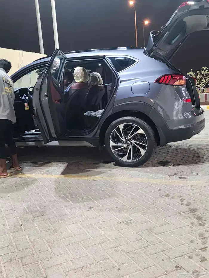 توسان 2019 فل كامل ممشى قليل بنزين 2000cc 0