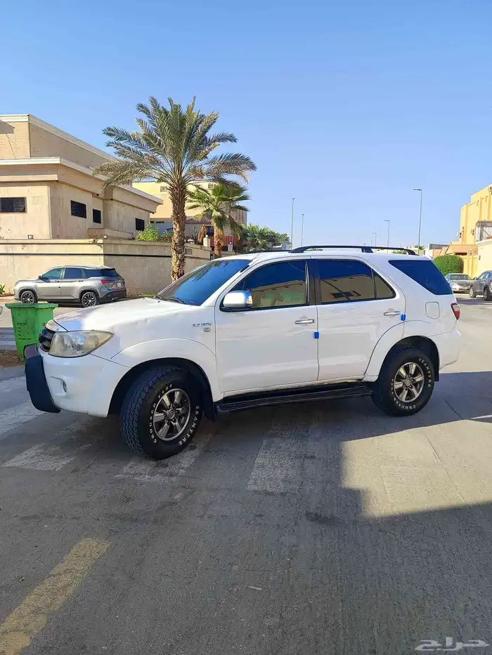 تويوتا فورتشنر 2009 6