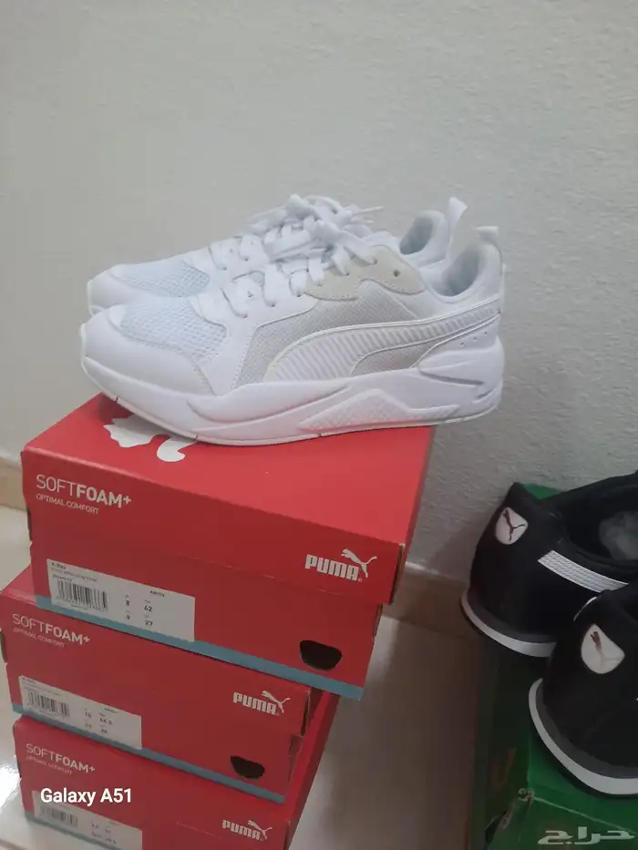 أحذية اصلية بوما مقاسات من42 ونص و44ونص و45 0