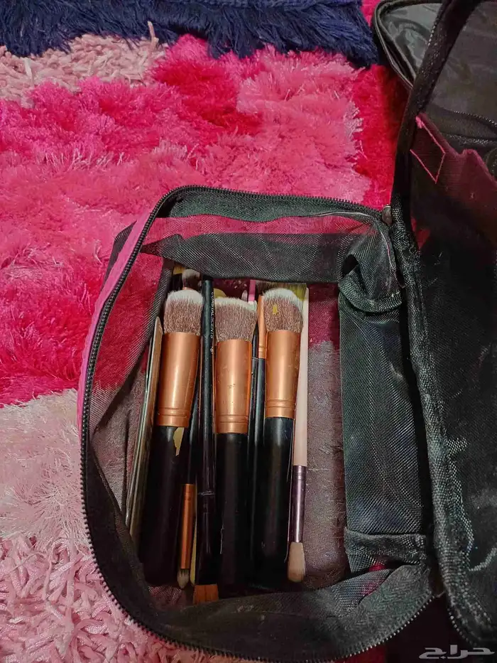 أغراض مكياج كاملة للبيع 8