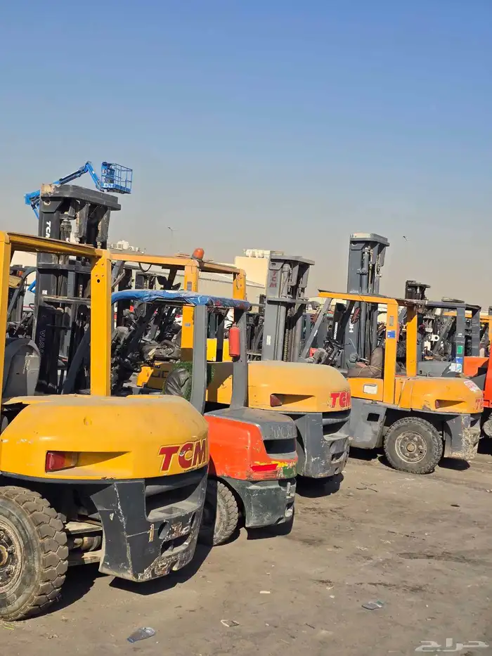 للايجار رافعة فوركلفت رافعة شوكية سكين للايجار يومي شهري 1