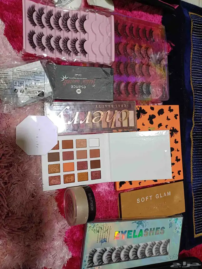 أغراض مكياج كاملة للبيع 1