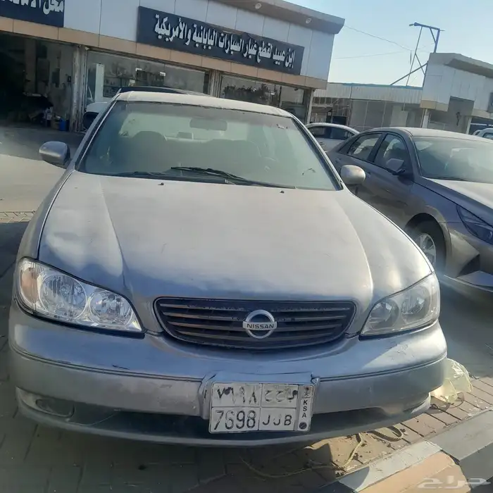 سيارة نيسان مكسيما موديل 2004 2