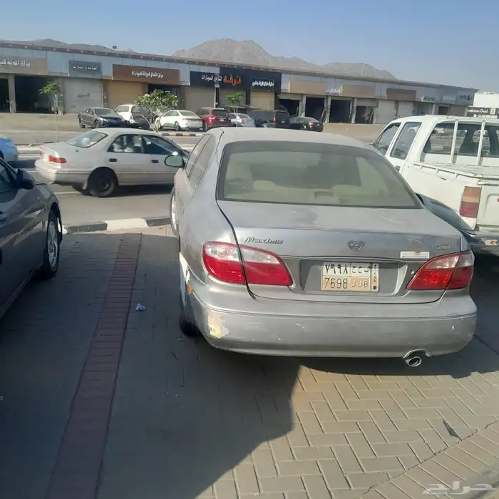 سيارة نيسان مكسيما موديل 2004 5