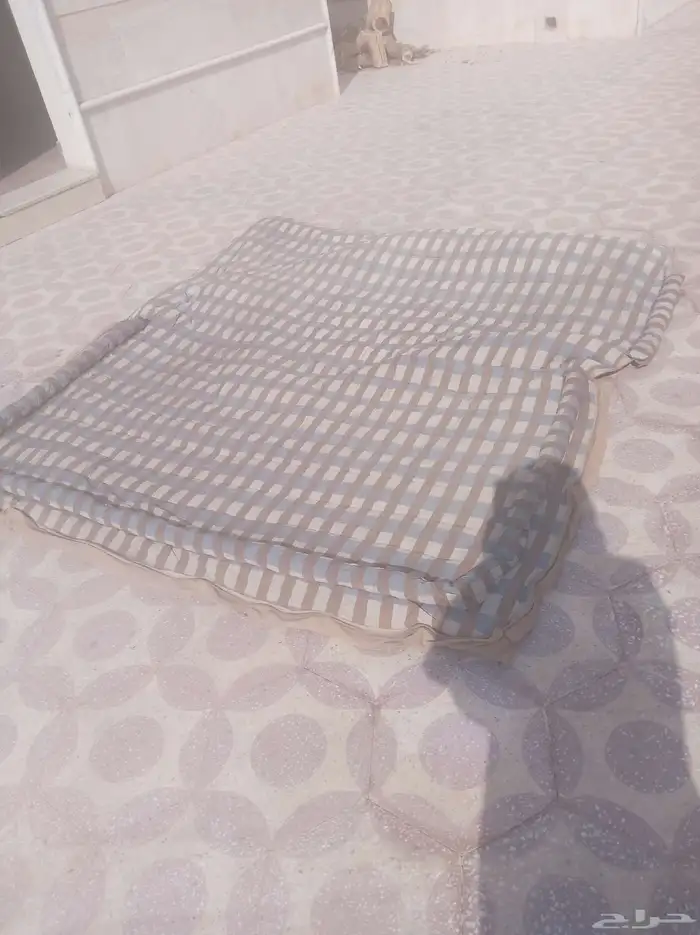 فراش نوم. سليم وبطانه منتازه وينفع للبرد القارس. 1