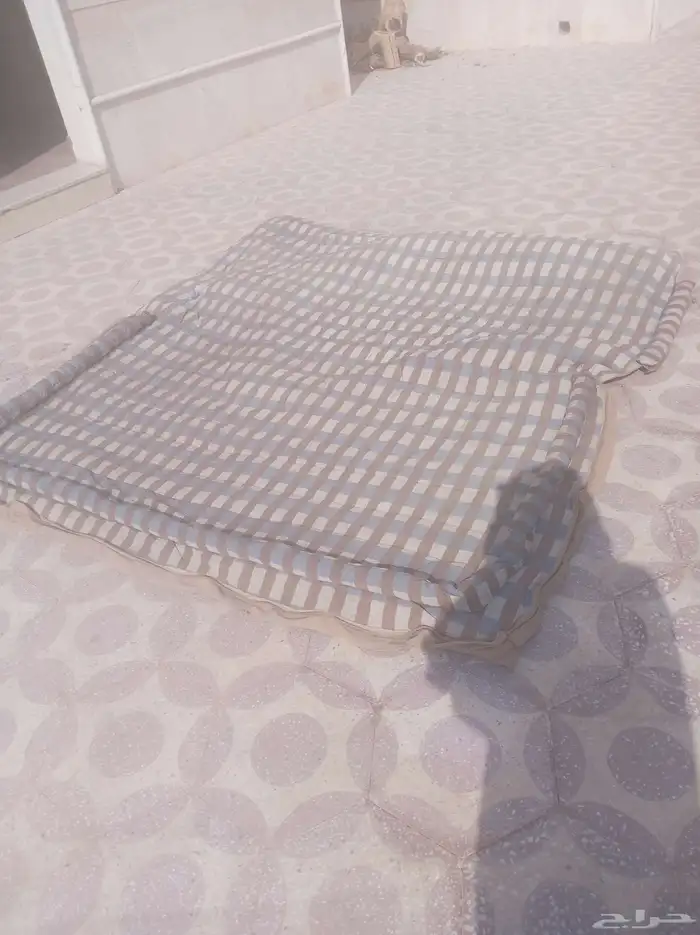 فراش نوم. سليم وبطانه منتازه وينفع للبرد القارس. 0