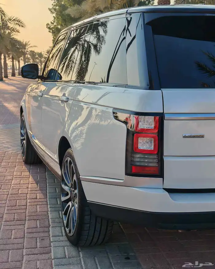 رينج روفر 2015 أوتوبيجرافي سوبر شارج أبيض لؤلؤي 6