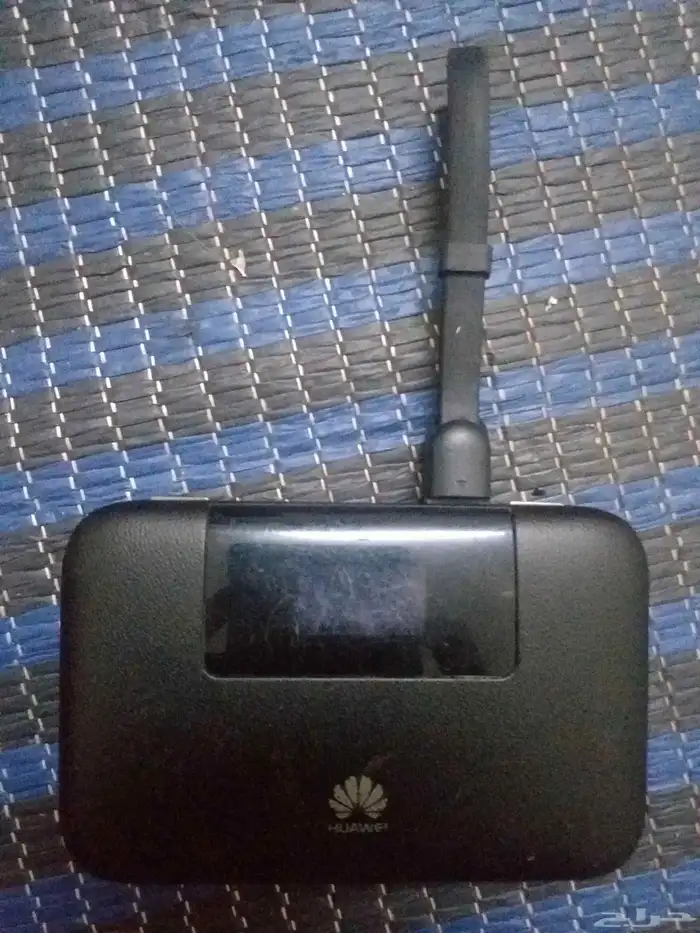 راوترين للبيع هواوي راوتر الاصدار الخاص وراوتر عادي 1