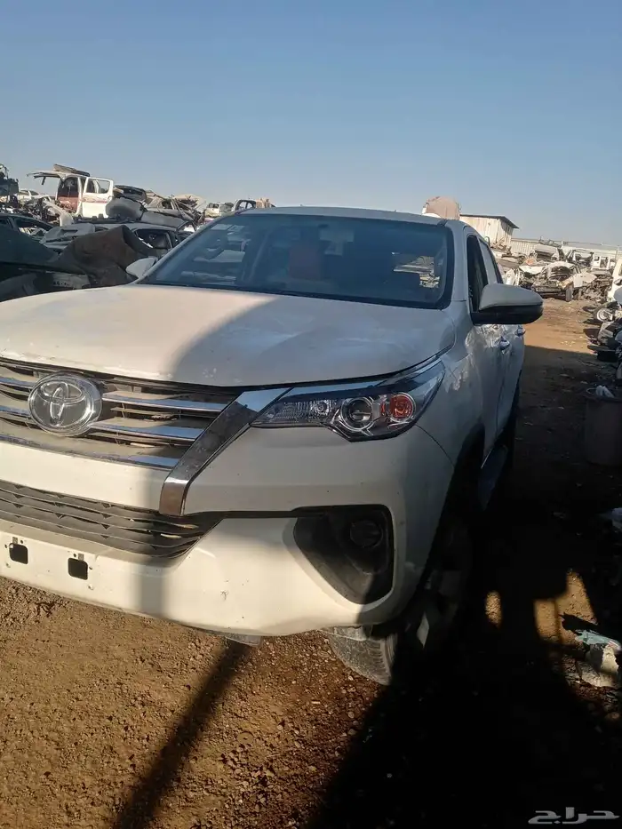 يوجد لدينا قطع غيار سيارات تشليح اف جي 2015. فورشنر 6